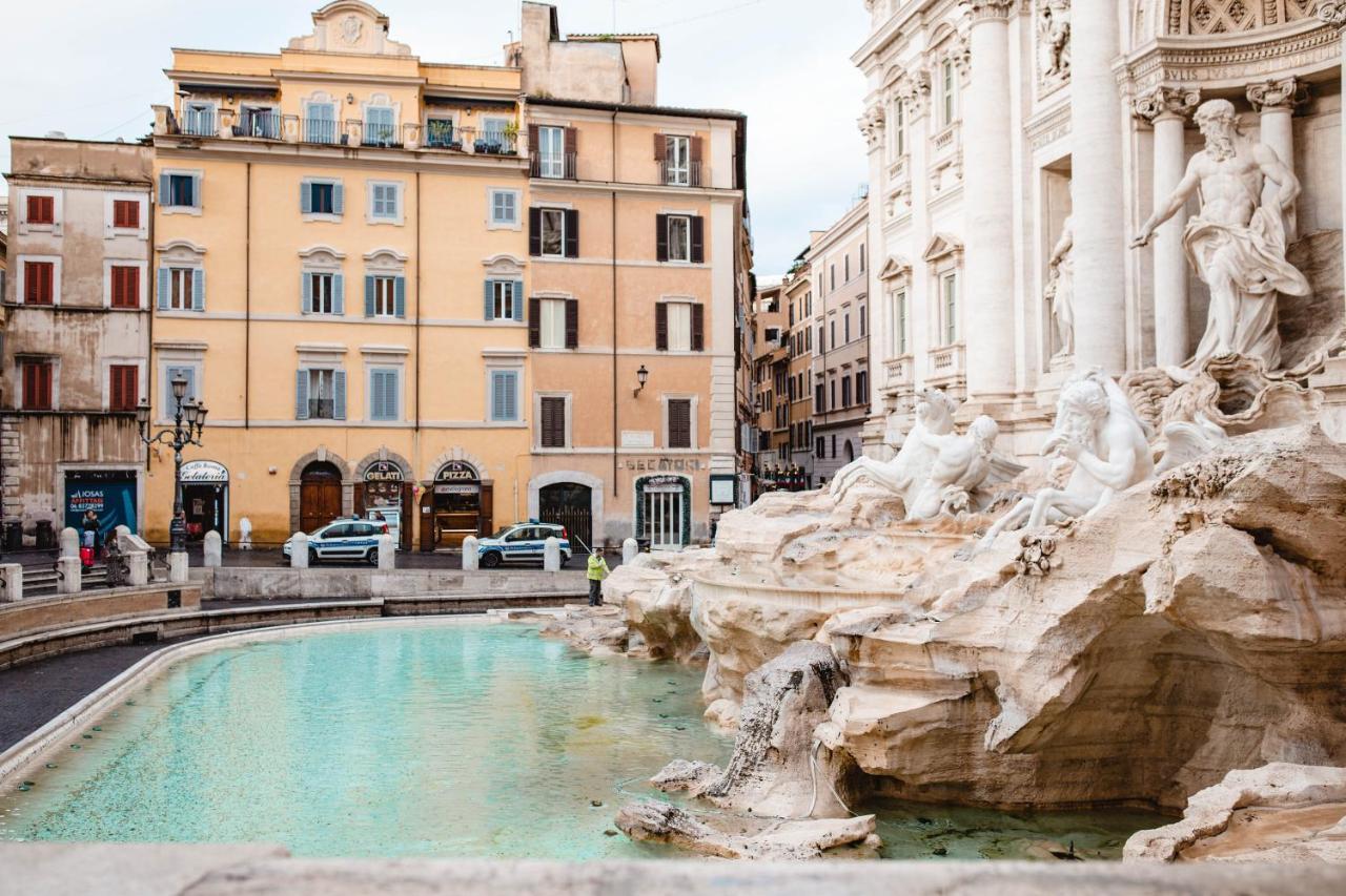 Delfini Trevi House Guest house *